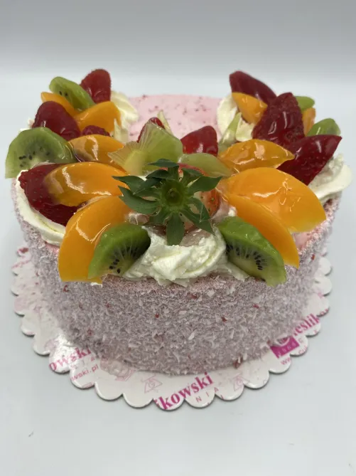 Tort śmietanowo-malinowy